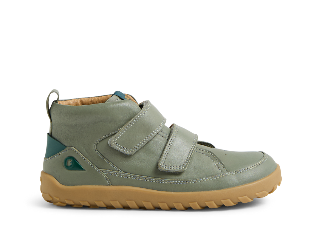 BOBUX - KP ALPHA TREK BAREFOOT ANKLE BOOT: VETIVER [sz:27 EU]