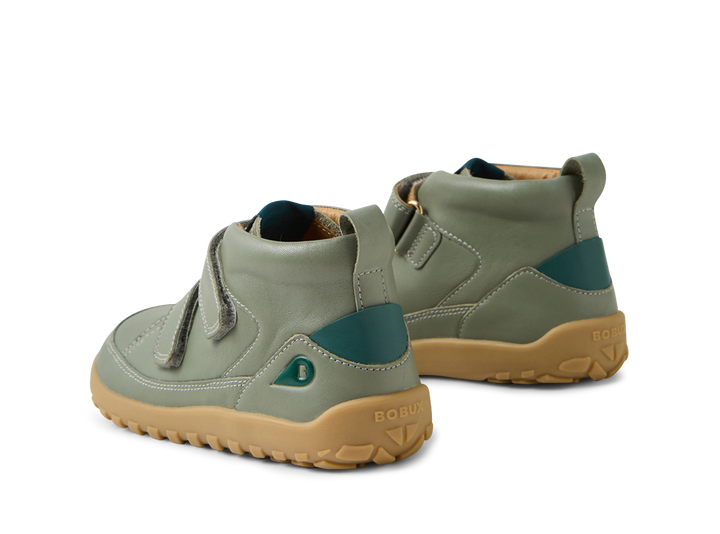 BOBUX - KP ALPHA TREK BAREFOOT ANKLE BOOT: VETIVER [sz:27 EU]