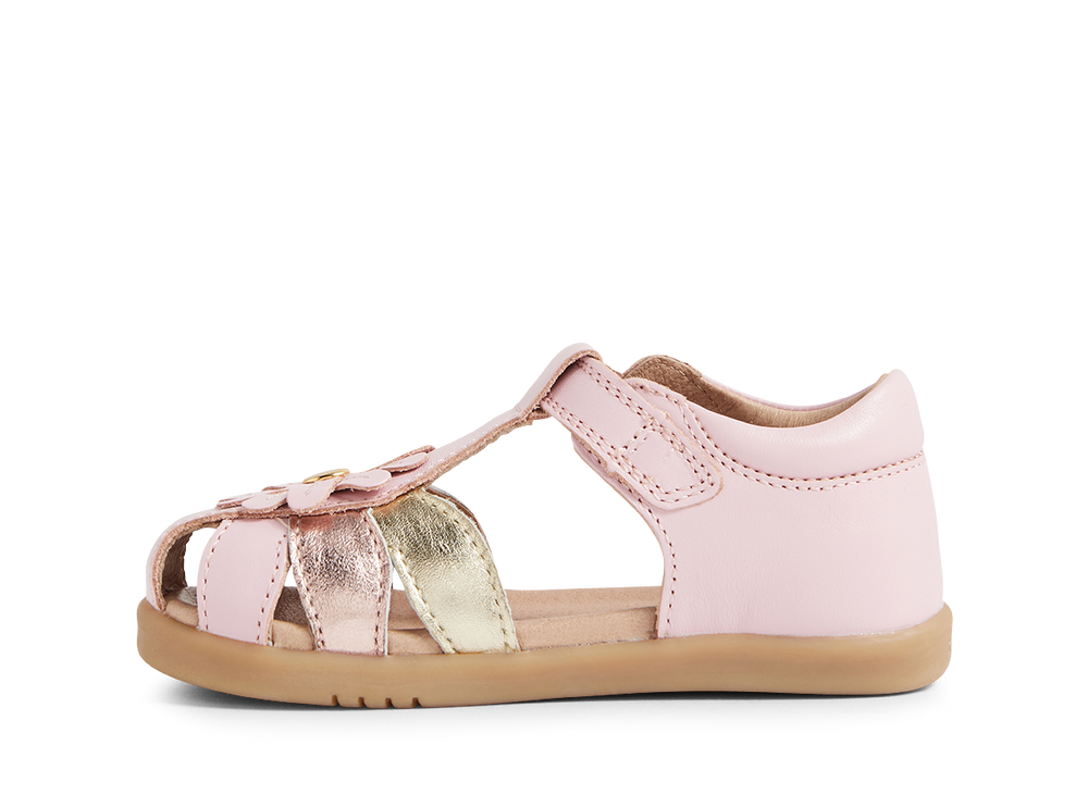 BOBUX - I WALK PETAL SANDAL: PARFAIT PINK [sz:22 EU]