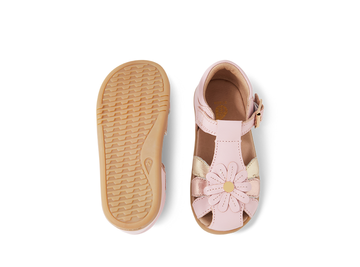 BOBUX - I WALK PETAL SANDAL: PARFAIT PINK [sz:22 EU]