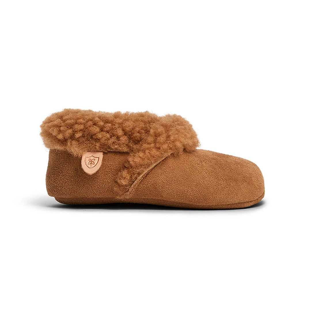 PRETTY BRAVE - COSY MOC: TAN [sz:S - 0-6 MTHS]