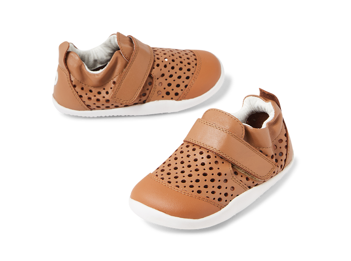 BOBUX - XPLORER PUNCH BAREFOOT SHOE: CARAMEL [sz:19 EU]