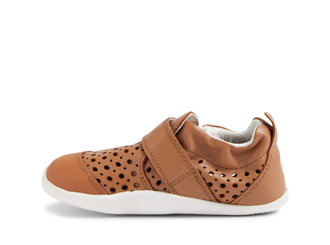 BOBUX - XPLORER PUNCH BAREFOOT SHOE: CARAMEL [sz:19 EU]