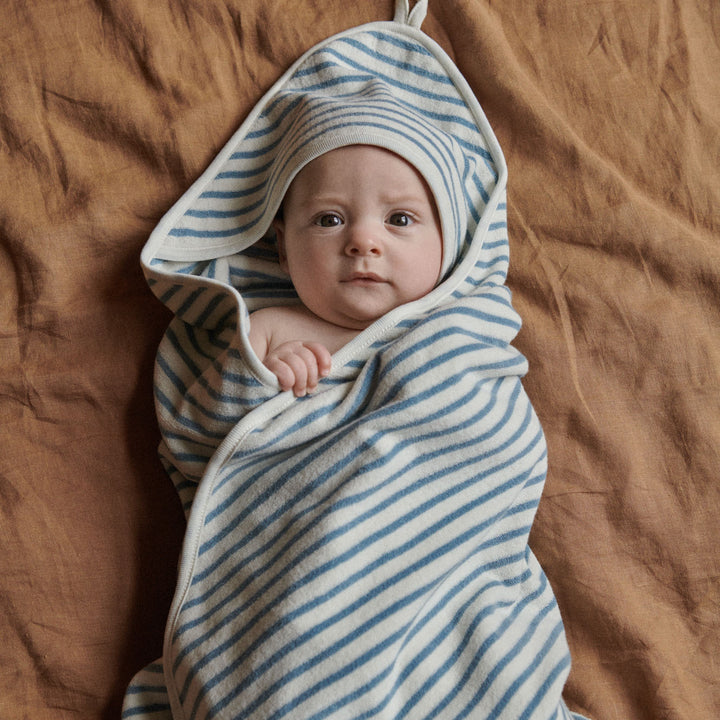 NATURE BABY - ORGANIC COTTON HOODED TOWEL: POWDER BLUE SAILOR STRIPE 