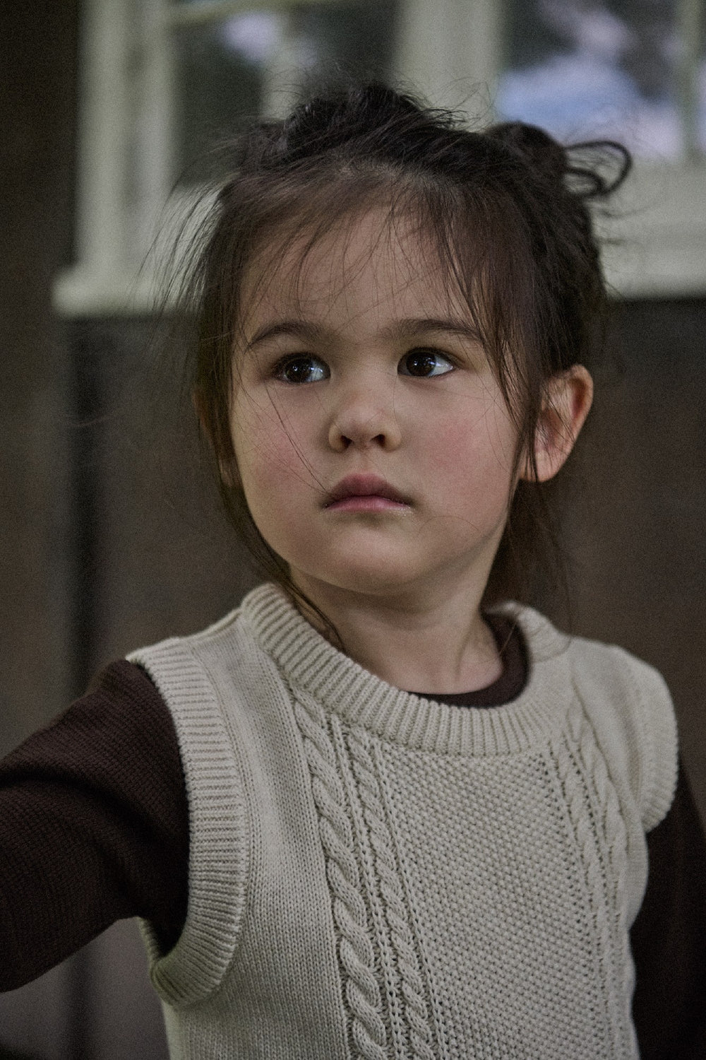 NATURE BABY - WALTER VEST: OATMEAL MARL CABLE KNIT [sz:6-12 MTHS]