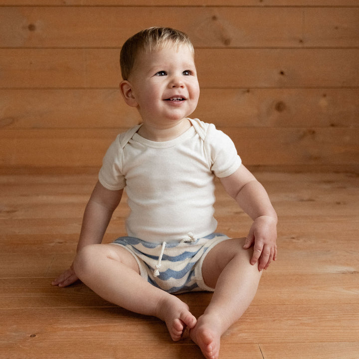 NATURE BABY - TERRY SHORT: WAVES PRINT [sz:0-3 MTHS]