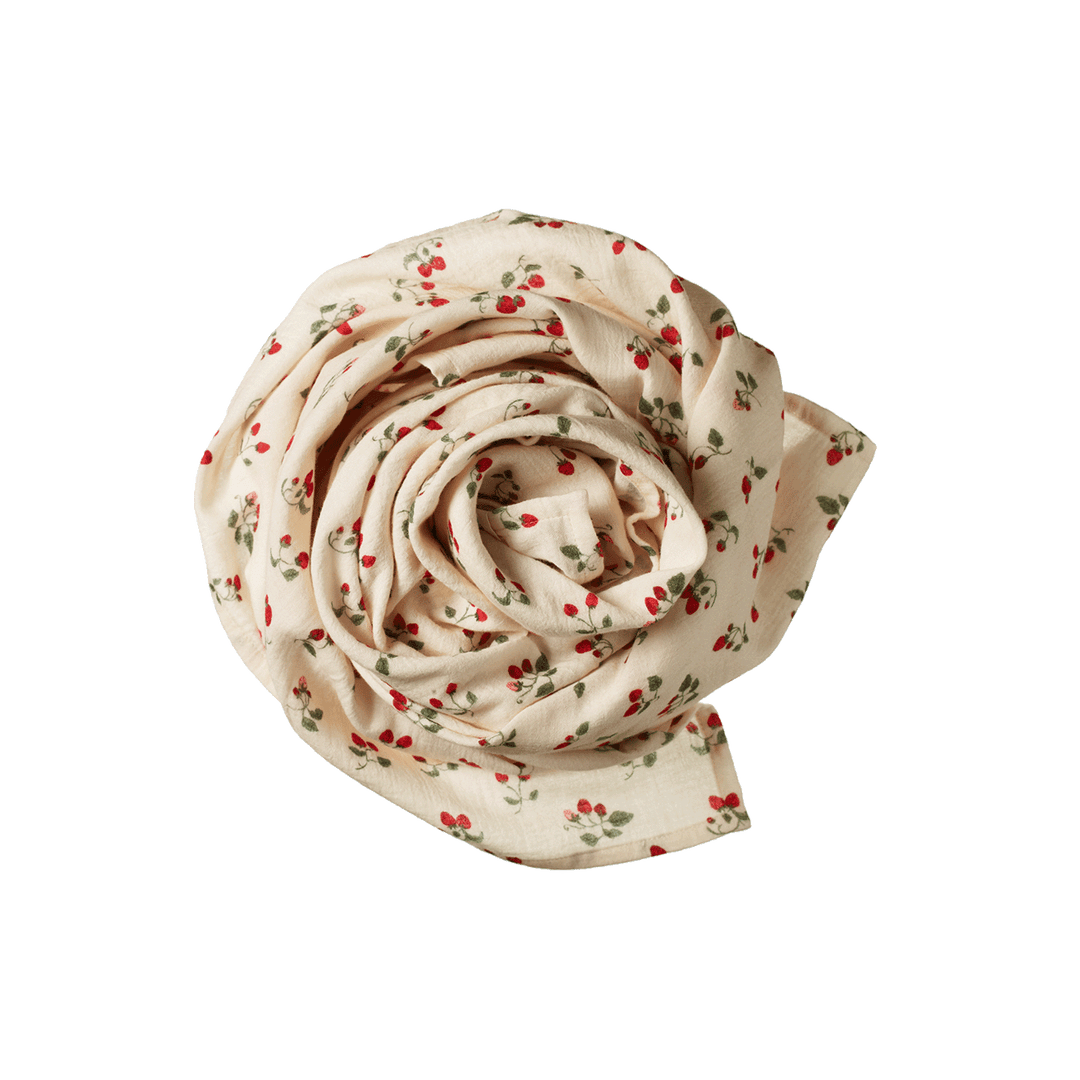 NATURE BABY - MUSLIN WRAP: STRAWBERRY BLUSH PRINT 