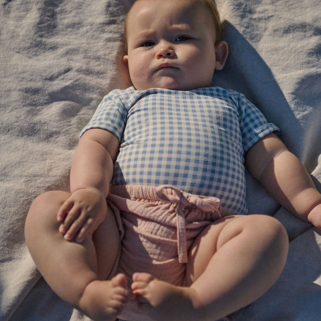 NATURE BABY - PETAL BLOOMERS MUSLIN: ROSE DUST [sz:0-3 MTHS]