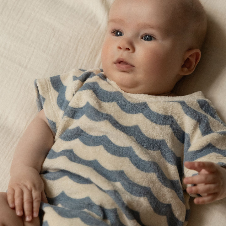 NATURE BABY - JUNO ROMPER TERRY: WAVES PRINT [sz:0-3 MTHS]