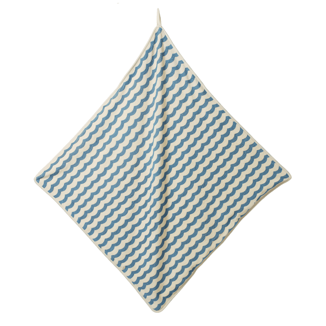 NATURE BABY - HOODED TOWEL: WAVES PRINT
