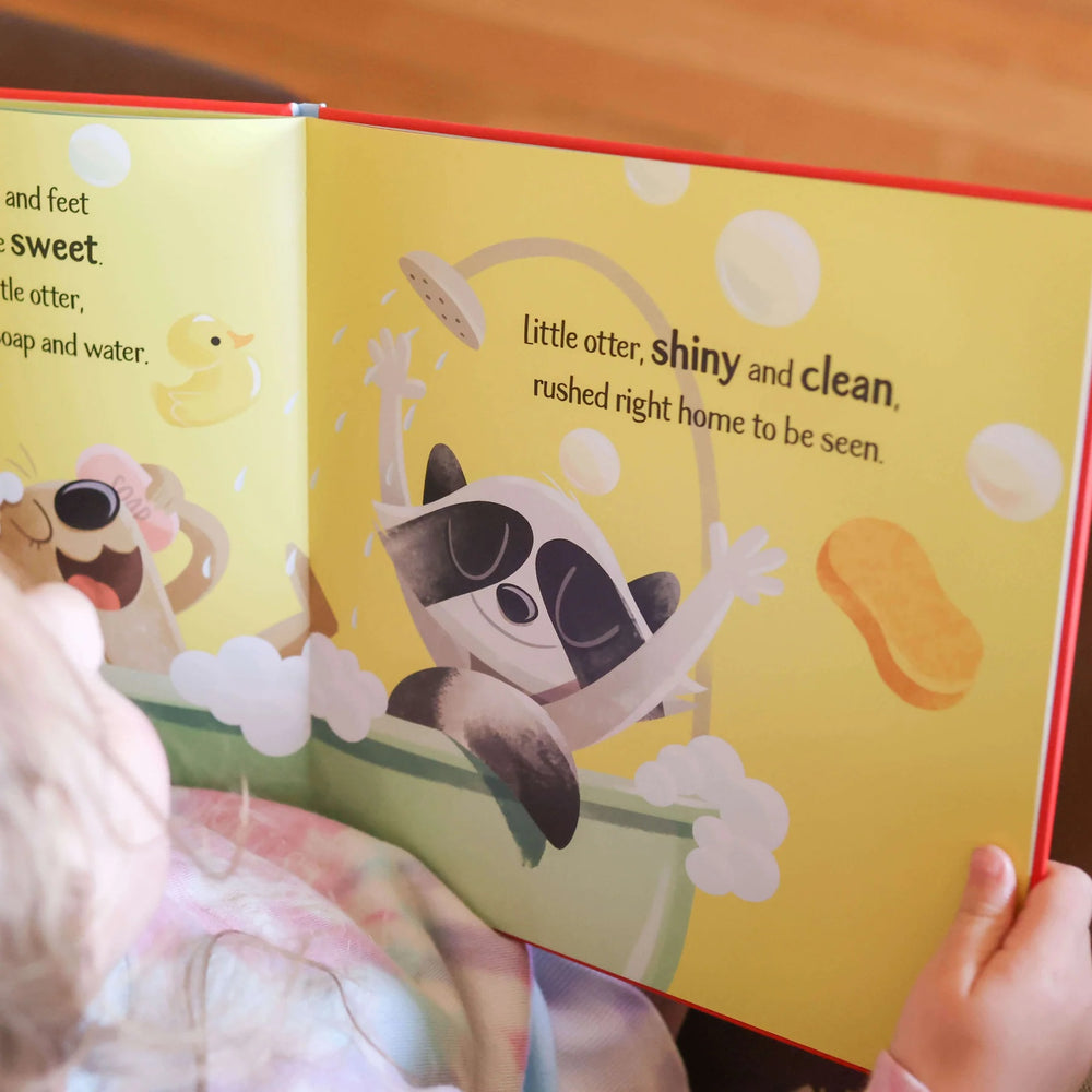 SASSI - STORY BOOK: LITTLE OTTER CLEANS UP 