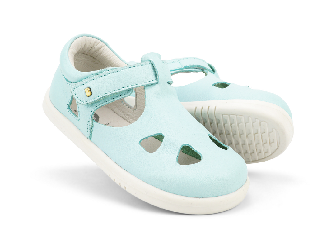 BOBUX - I WALK ZAP SANDAL: MIST